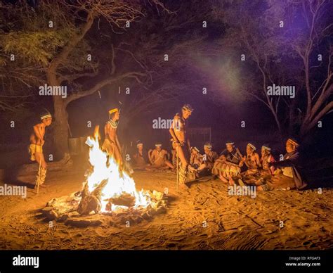 The Bushman's Dance – Eine kraftvolle Darstellung des Lebens im südlichen Afrika!